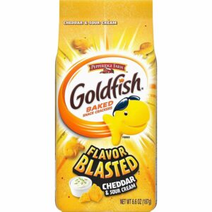 GOLDFISH BAKED SNACK CRACKERS CHEDDAR&SOUR CREAM 6.6OZ(187G) PACK OF 6